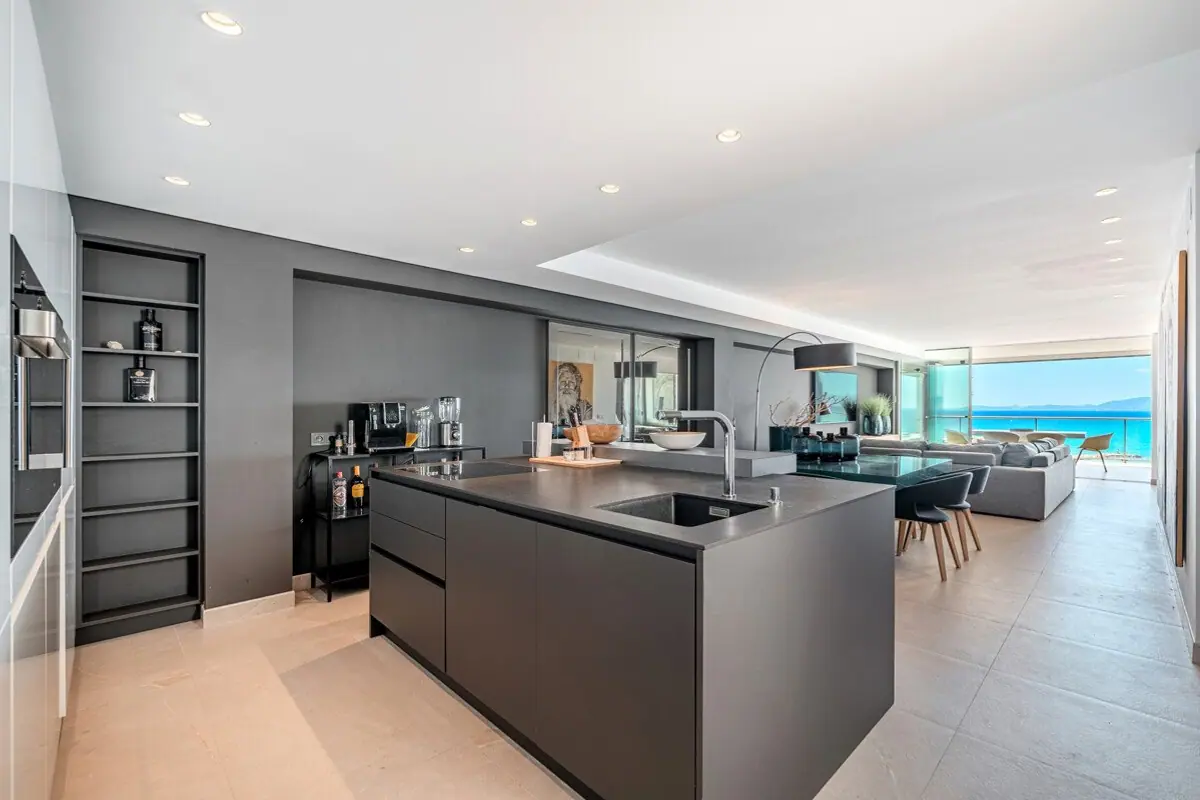 Luxuswohnung in erster Meereslinie mit Panoramablick auf die Playa de Palma. - Bild 8