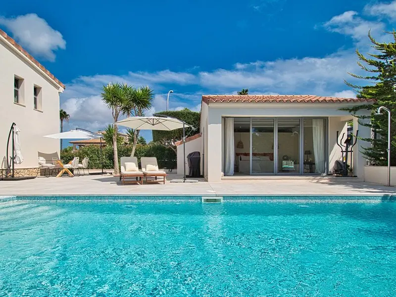 Mediterransk villa i Nova Santa Ponsa med mye privatliv og gjestehus - Santa Ponca - 4 Soverom, 300 m²