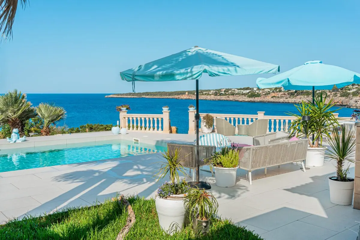 Fantastisk villa med unik havutsikt i Cala Pi - Bilde 2